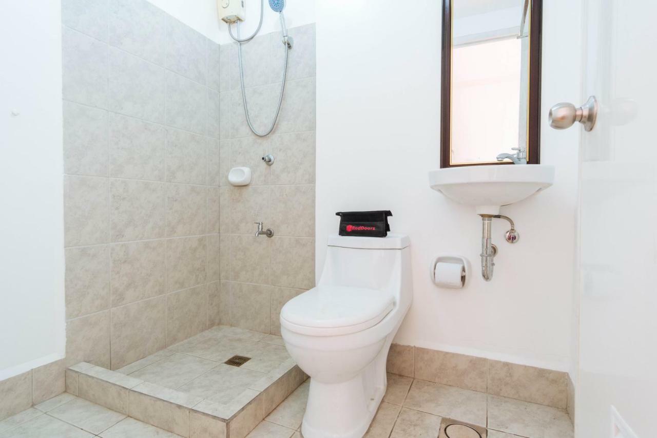 Reddoorz Premium @ Amaia Skies Avenida Manila Exterior foto